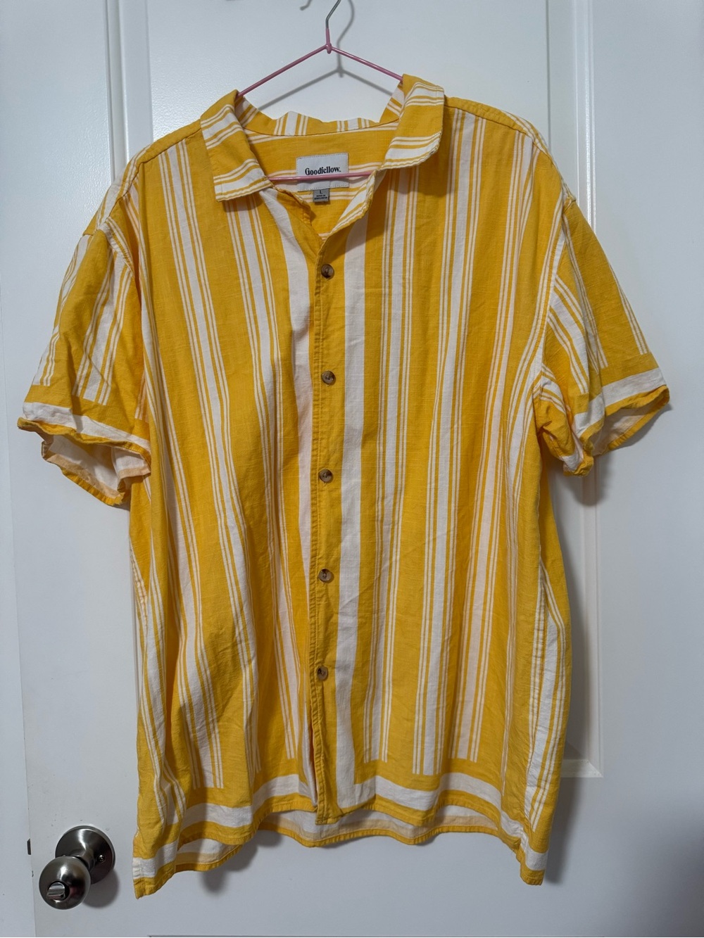 Goodfellow & Co Yellow and White Striped Short-Sleeve Button-Down Shirt